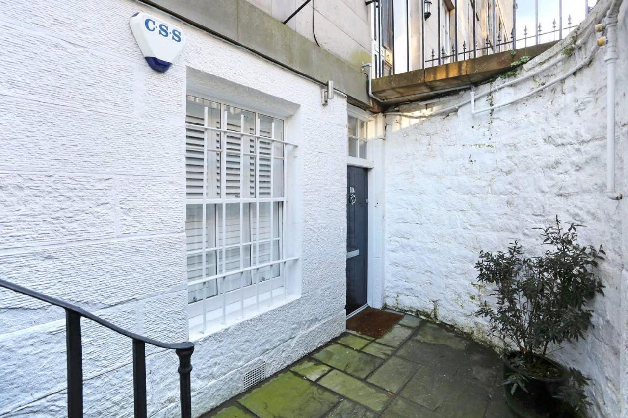 Joivy Vibrant Home Near Calton Hill Edinburgh Exterior photo